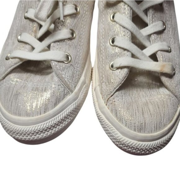 Converse Gold Metallic Low Top Casual Youth Sneakers Size 3 - Picture 2 of 7